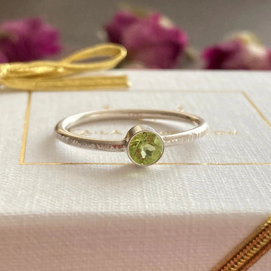 Peridot textured sterling silver stackable ring.