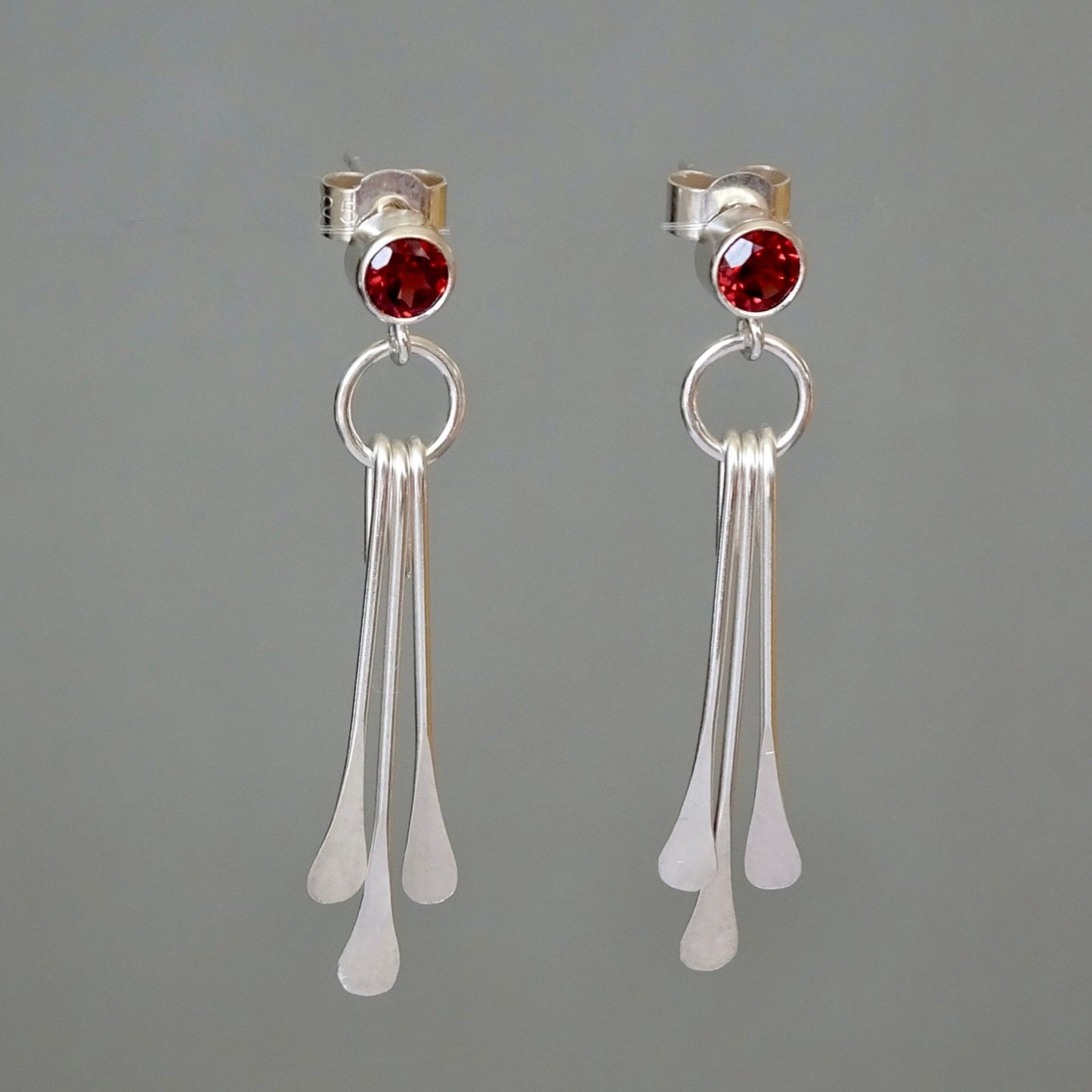 sterling silver garnet earrings