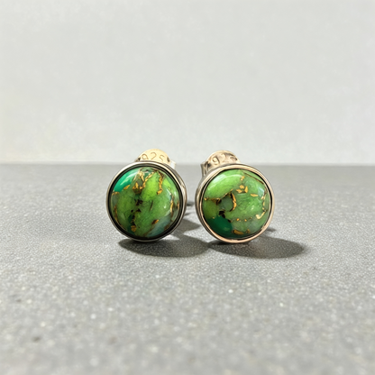 Green Mohave Round Stud Earrings in 925 Sterling Silver