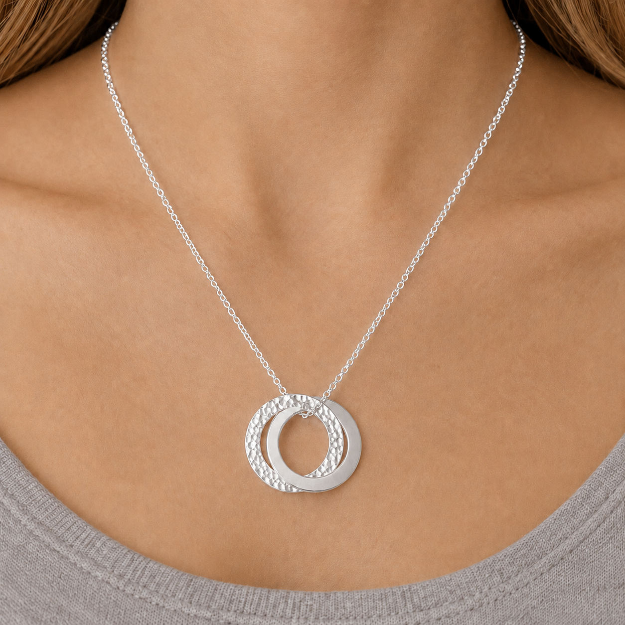 Sterling Silver Interlocking Circle Necklace