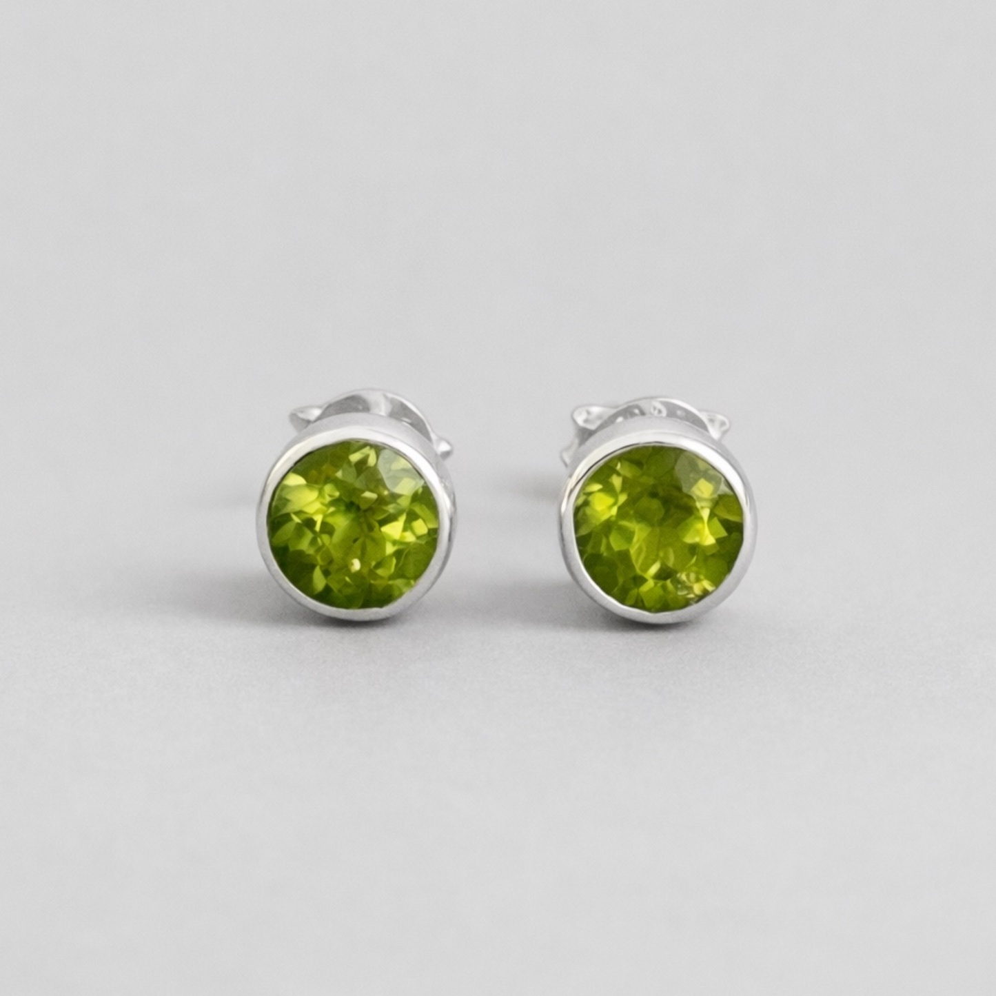 6mm Peridot Stud Earrings – Sterling Silver August Birthstone