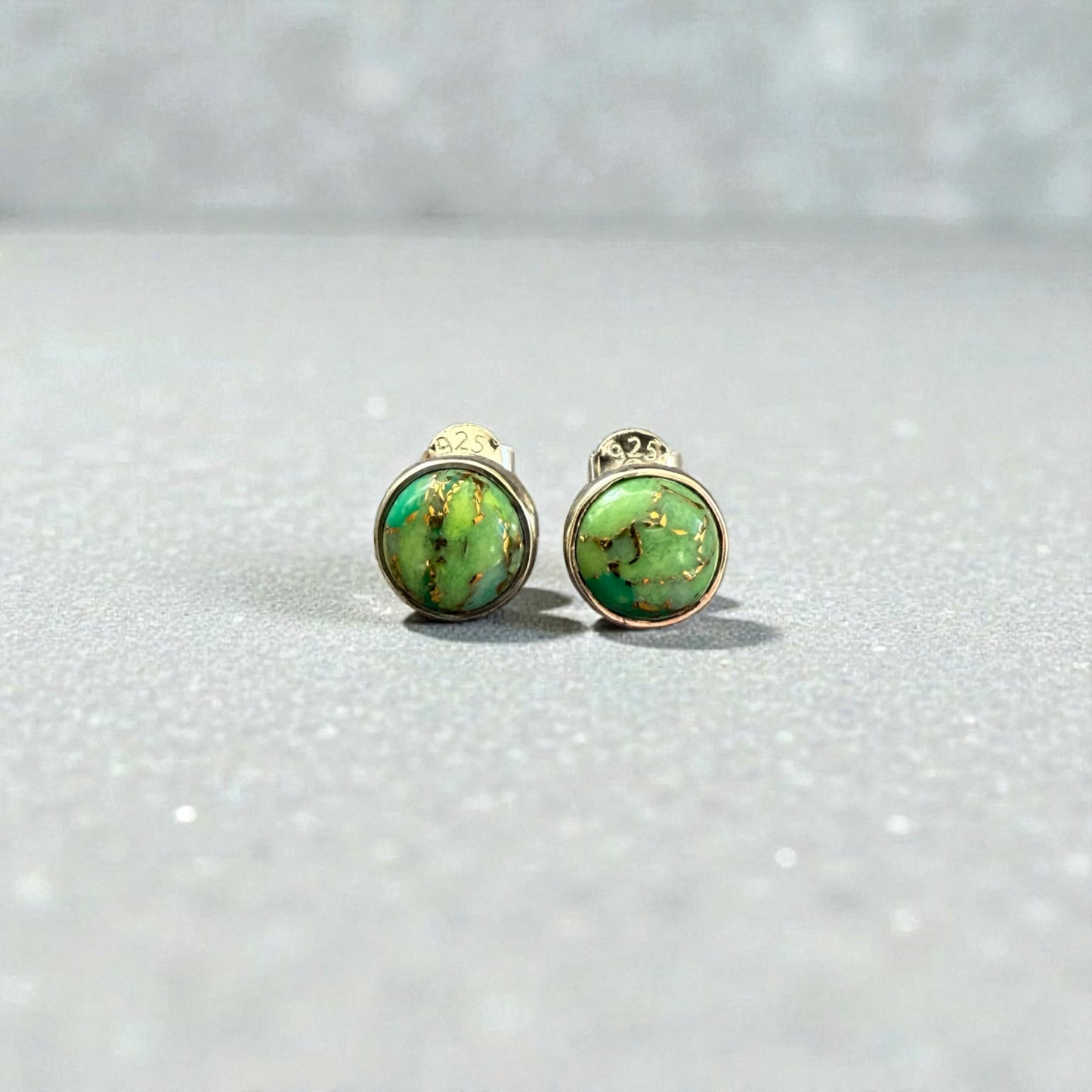Green Mohave Round Stud Earrings in 925 Sterling Silver