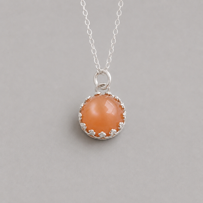 Sterling Silver Moonstone Necklace.