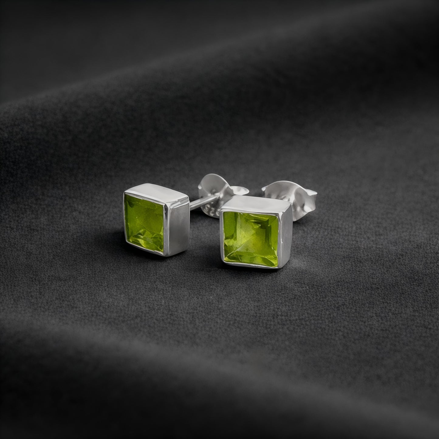 6mm Square Peridot Stud Earrings in 925 Sterling Silver – August Birthstone