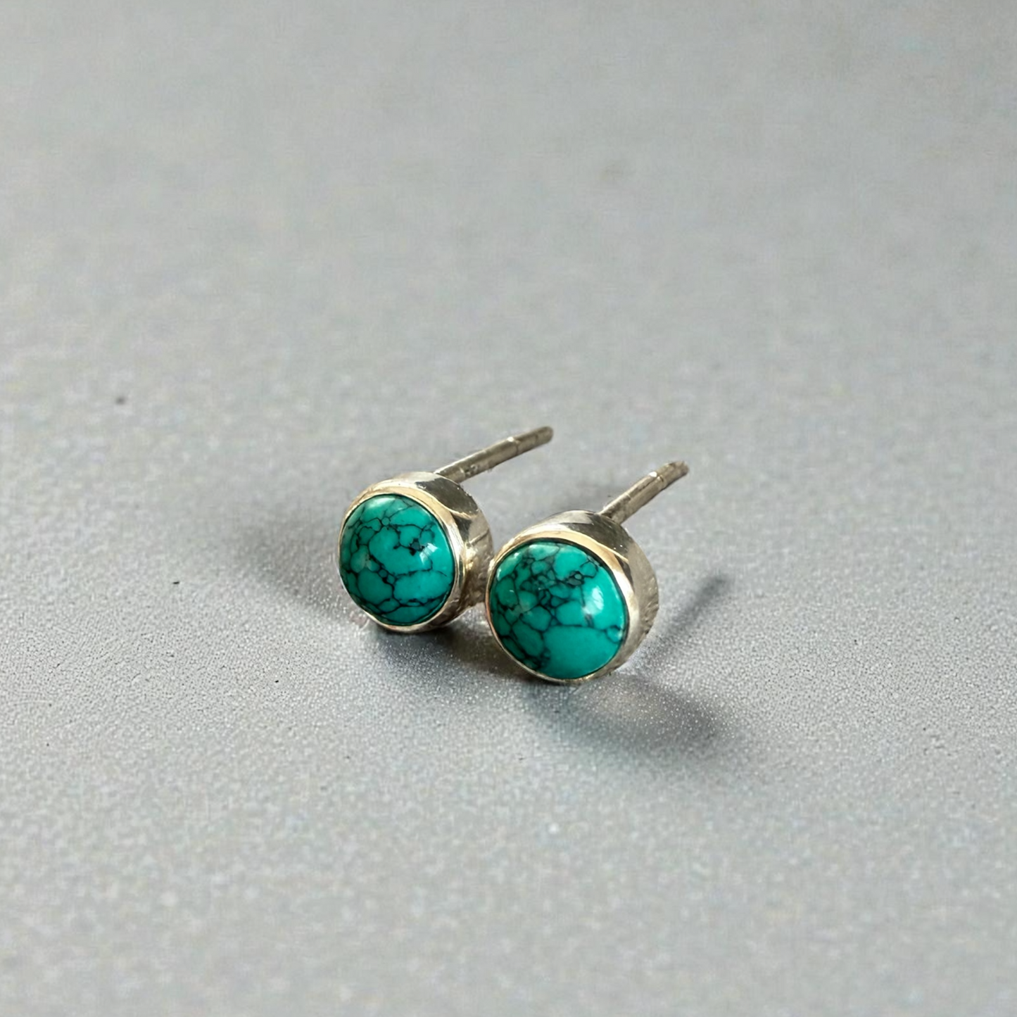 Turquoise Round Stud Earrings in 925 Sterling Silver