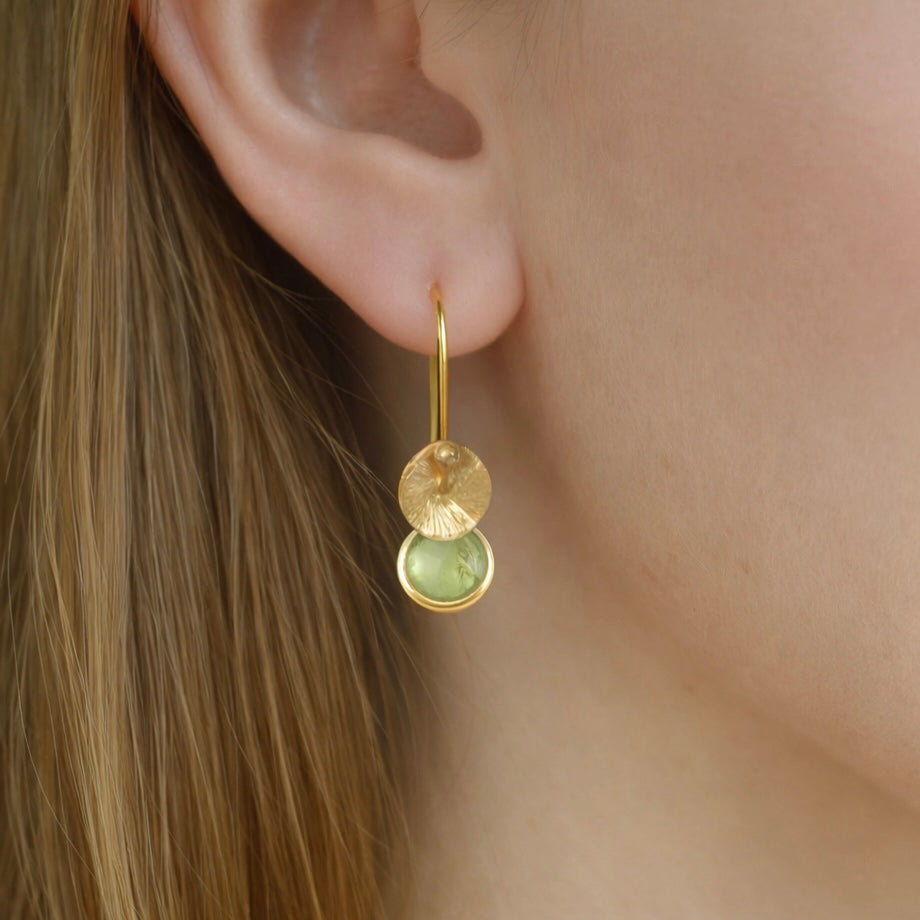 24k gold vermeil and peridot earrings. August birthstone earrings.