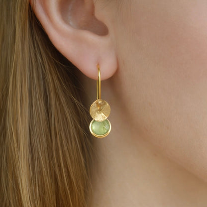 24k gold vermeil and peridot earrings. August birthstone earrings.