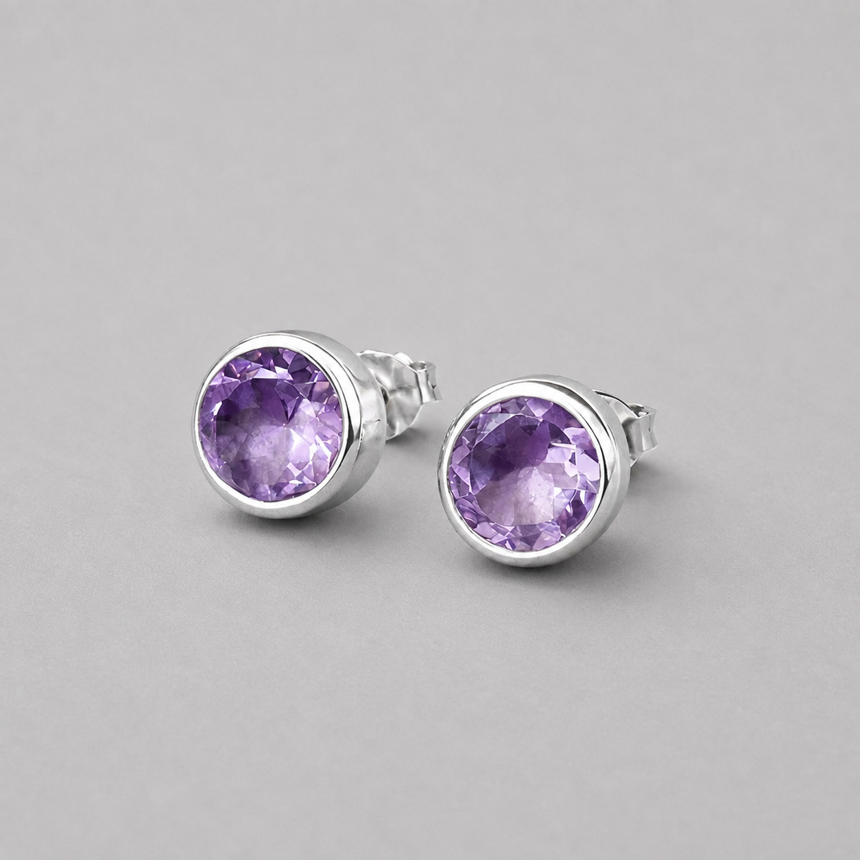 8mm Sterling Silver Amethyst Stud Earrings.