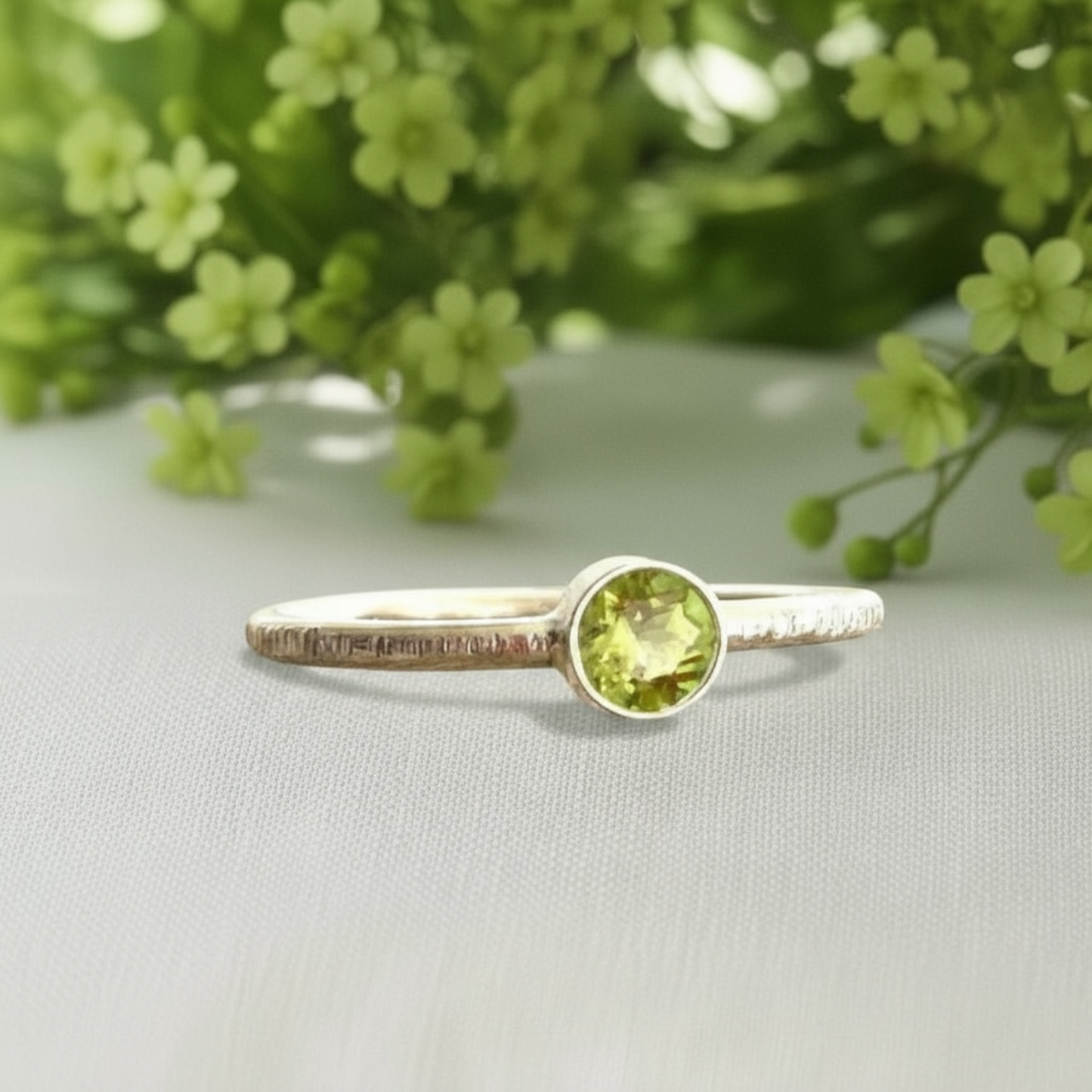 Peridot textured sterling silver stackable ring.