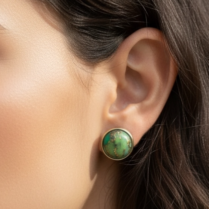 Green Mohave Round Stud Earrings in 925 Sterling Silver