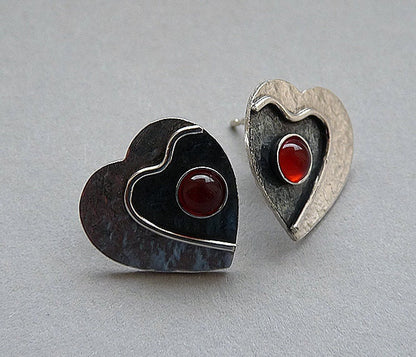 Carnelian sterling silver heart stud earrings.